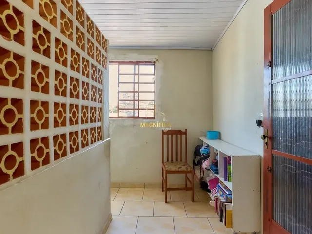 Casa 4 quartos e 2 banheiros, à venda, no bairro Cidade industrial de curitiba em Curitiba