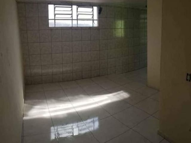 Casa com 125m² 7 quartos e 6 banheiros, à venda, no bairro Parque Miguel Mirizola em Cotia