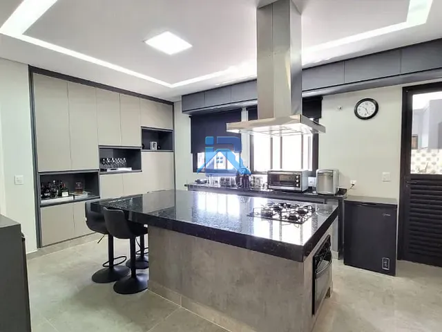 Casa com 163m² 3 quartos e 1 banheiro, à venda, no bairro Centro em Itatiba