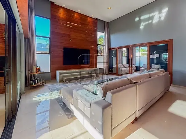 Casa com 480m² 3 quartos e 4 banheiros, à venda, no bairro Gleba Fazenda Palhano em Londrina