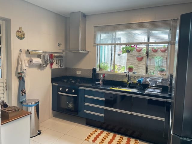 Casa com 120m² 2 quartos e 3 banheiros, à venda, no bairro Chácara Pavoeiro em Cotia