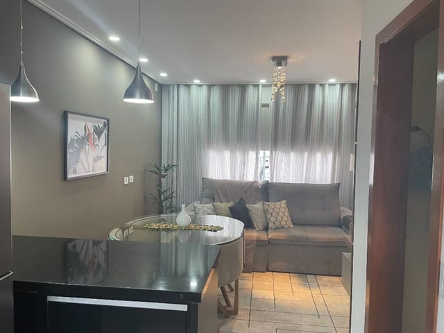 Casa com 120m² 2 quartos e 3 banheiros, à venda, no bairro Chácara Pavoeiro em Cotia