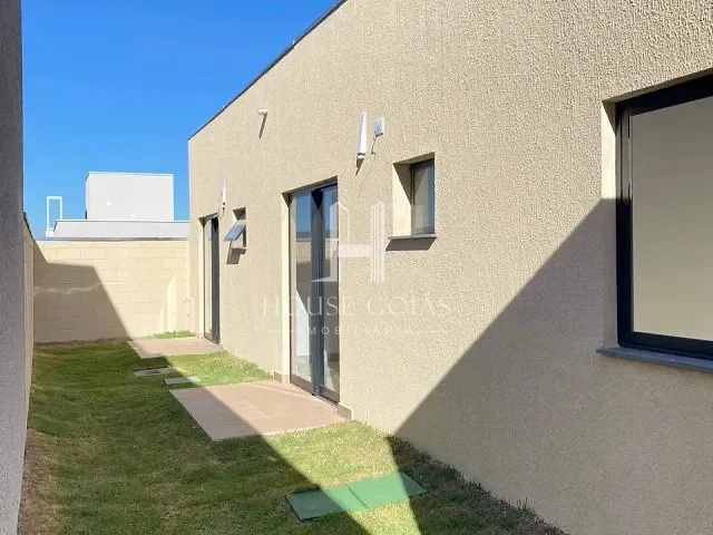 Casa com 278m² 3 quartos e 4 banheiros, à venda, no bairro Residencial Jardins Lyon em Aparecida de Goiânia