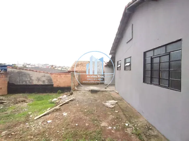 Casa com 200m² 2 quartos e 1 banheiro, para alugar, no bairro Residencial Morumbi II em Pouso Alegre