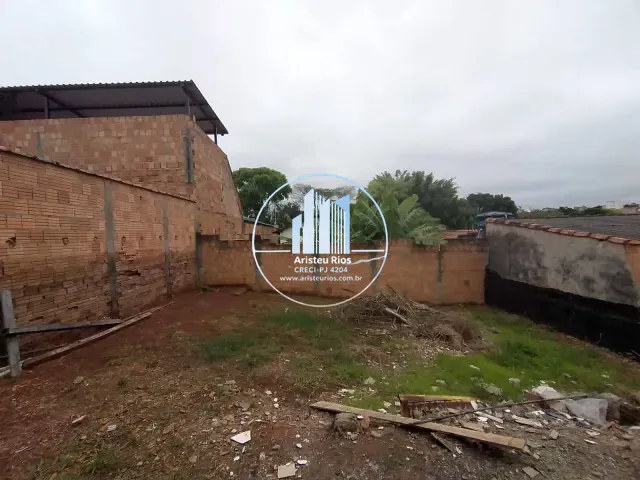 Casa com 200m² 2 quartos e 1 banheiro, para alugar, no bairro Residencial Morumbi II em Pouso Alegre