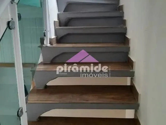 Casa com 170m² 2 quartos e 2 banheiros, à venda, no bairro Residencial Santa Paula em Jacareí