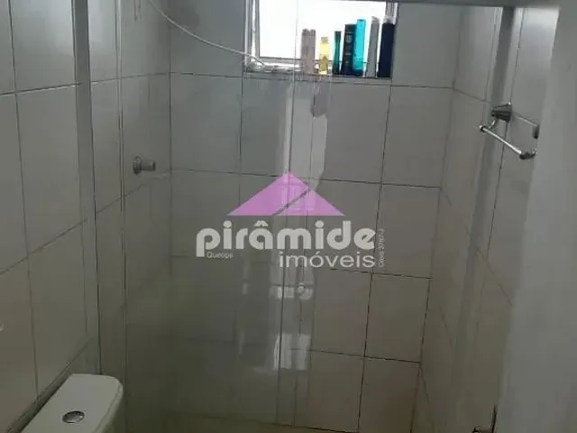 Casa com 170m² 2 quartos e 2 banheiros, à venda, no bairro Residencial Santa Paula em Jacareí