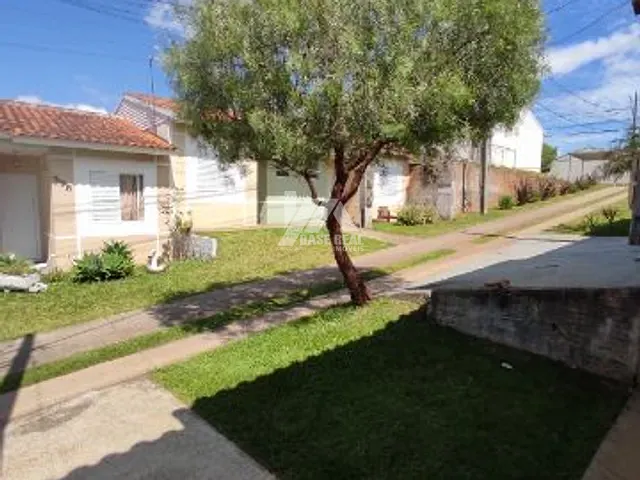Casa com 70m² 2 quartos e 2 banheiros, à venda, no bairro Boa Vista em Ponta Grossa