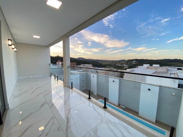 Casa 3 quartos e 3 banheiros, à venda, no bairro RESIDENCIAL BETHANIA em Santana do Paraíso
