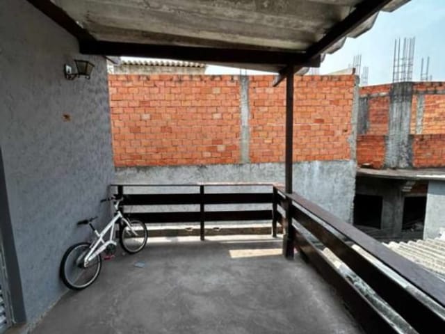 Casa com 200m² 5 quartos e 4 banheiros, à venda, no bairro Vila Cristina em Carapicuíba