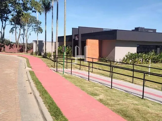 Casa com 288m² 3 quartos e 4 banheiros, à venda, no bairro Residencial Jardins Lyon em Aparecida de Goiânia