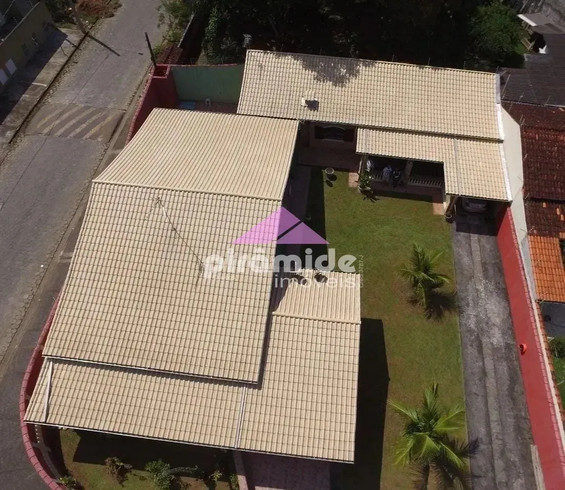 Casa, 4 quartos, 295 m² - Foto 3