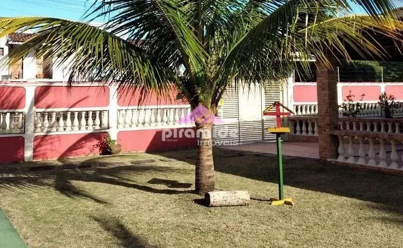 Casa, 4 quartos, 295 m² - Foto 2