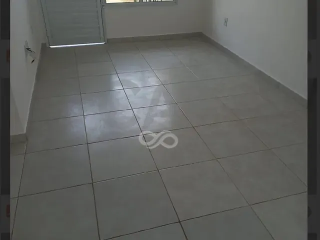 Casa 2 quartos e 1 banheiro, para alugar, no bairro Residencial Van Den Broek em Holambra