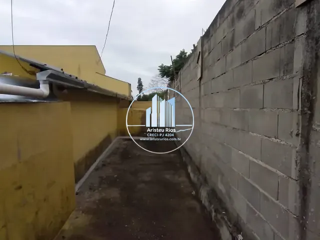 Casa 2 quartos e 1 banheiro, para alugar, no bairro São José do Pântano em Pouso Alegre