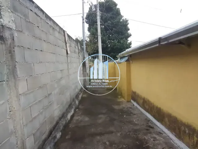 Casa 2 quartos e 1 banheiro, para alugar, no bairro São José do Pântano em Pouso Alegre