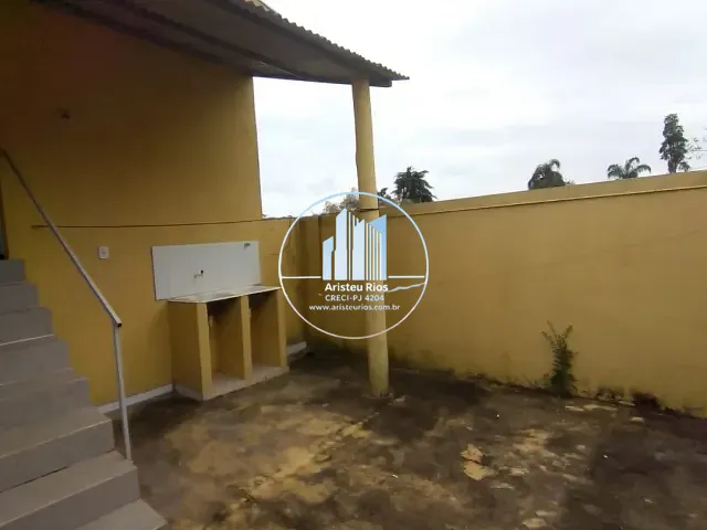 Casa 2 quartos e 1 banheiro, para alugar, no bairro São José do Pântano em Pouso Alegre