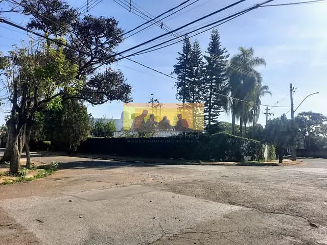 Casa com 1891m² 7 quartos e 3 banheiros, à venda, no bairro Cidade Universitária em Campinas