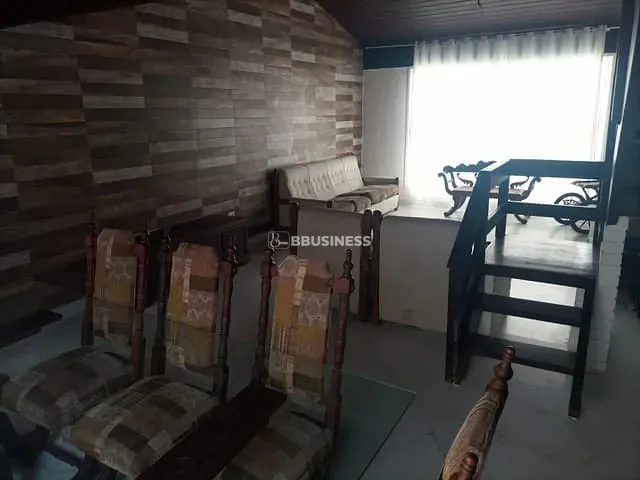 Casa 5 quartos e 2 banheiros, à venda, no bairro Centro em Torres