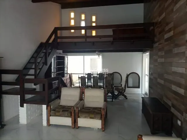 Casa 5 quartos e 2 banheiros, à venda, no bairro Centro em Torres