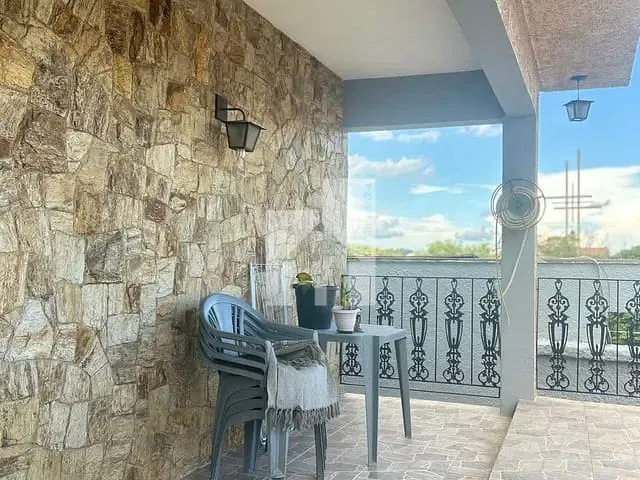 Casa com 198m² 4 quartos e 3 banheiros, à venda, no bairro Vila Thomazina em Campo Limpo Paulista