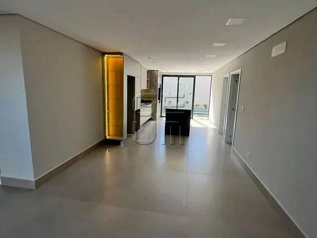 Casa com 256m² 4 quartos e 6 banheiros, à venda, no bairro Taua Araçari  em Londrina