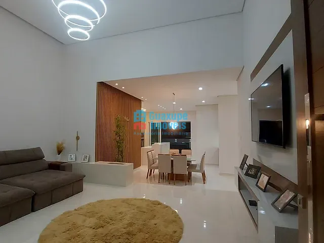 Casa 4 quartos e 3 banheiros, à venda, no bairro Residencial Nova Floresta em Guaxupé