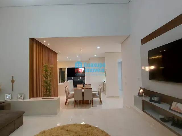 Casa 4 quartos e 3 banheiros, à venda, no bairro Residencial Nova Floresta em Guaxupé