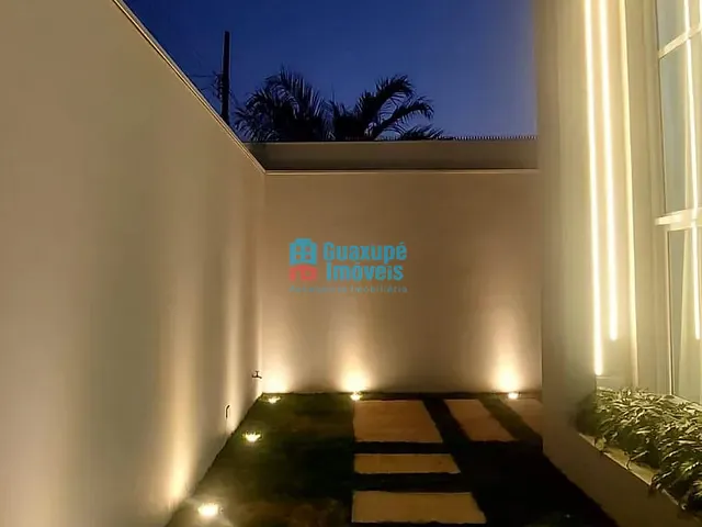Casa 4 quartos e 3 banheiros, à venda, no bairro Residencial Nova Floresta em Guaxupé
