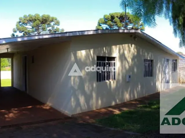 Casa 3 quartos e 2 banheiros, à venda, no bairro Uvaranas em Ponta Grossa