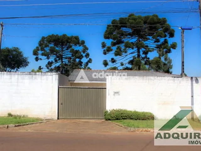 Casa 3 quartos e 2 banheiros, à venda, no bairro Uvaranas em Ponta Grossa