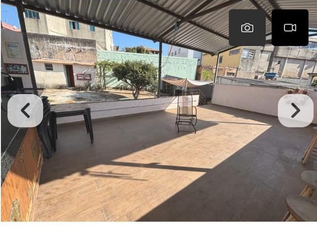 Casa com 438m² 4 quartos e 1 banheiro, à venda, no bairro Petrolândia em Contagem