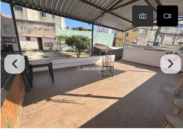 Casa com 438m² 4 quartos e 1 banheiro, à venda, no bairro Petrolândia em Contagem