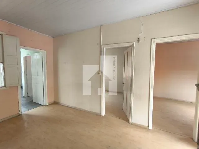 Casa com 369m² 2 quartos e 1 banheiro, à venda, no bairro Anhangabaú em Jundiaí