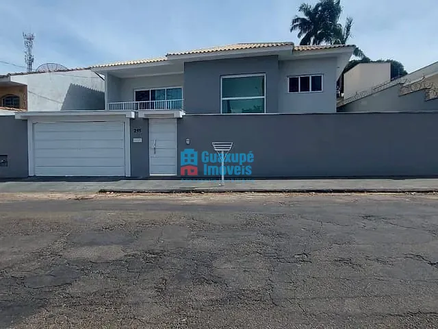 Casa 2 quartos e 2 banheiros, à venda, no bairro Jardim Nova Guaxupé em Guaxupé