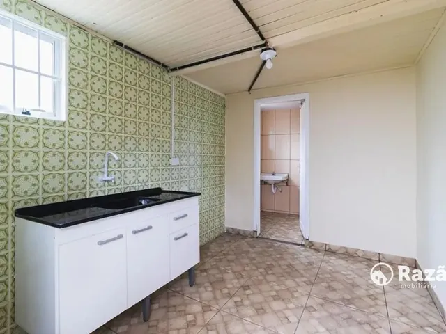 Casa 1 quarto e 1 banheiro, para alugar, no bairro Vista Alegre em Curitiba