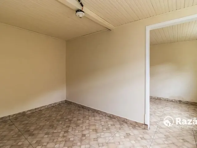 Casa 1 quarto e 1 banheiro, para alugar, no bairro Vista Alegre em Curitiba
