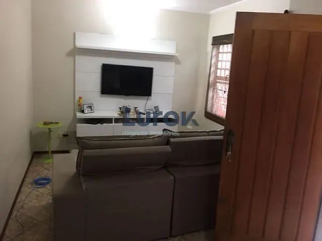 Casa com 250m² 4 quartos e 3 banheiros, à venda, no bairro Castelo em Valinhos