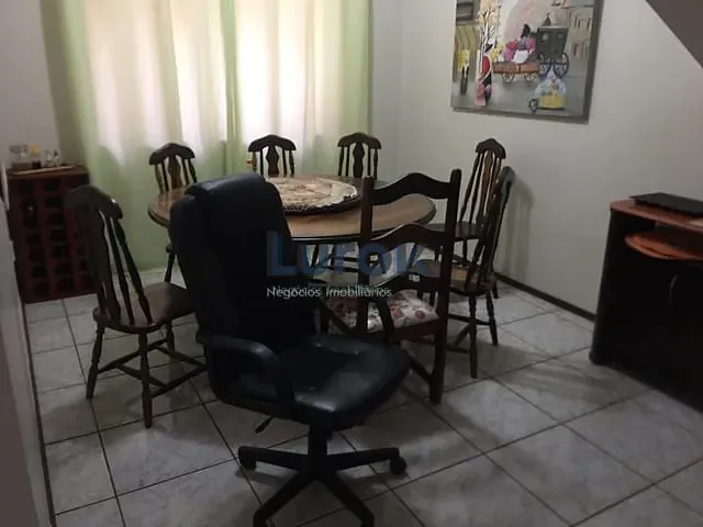 Casa com 250m² 4 quartos e 3 banheiros, à venda, no bairro Castelo em Valinhos
