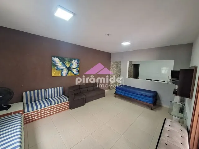 Casa com 240m² 3 quartos e 2 banheiros, à venda, no bairro Praia Maranduba em Ubatuba