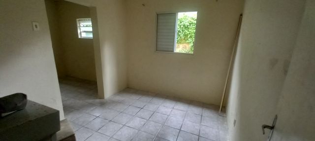 Casa com 360m² 2 quartos e 1 banheiro, à venda, no bairro Centro em Pelotas