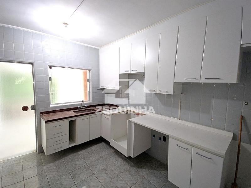 Casa para alugar com 3 quartos, 167m² - Foto 10