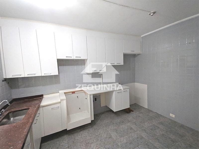 Casa para alugar com 3 quartos, 167m² - Foto 11