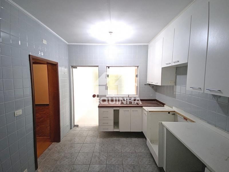 Casa para alugar com 3 quartos, 167m² - Foto 12