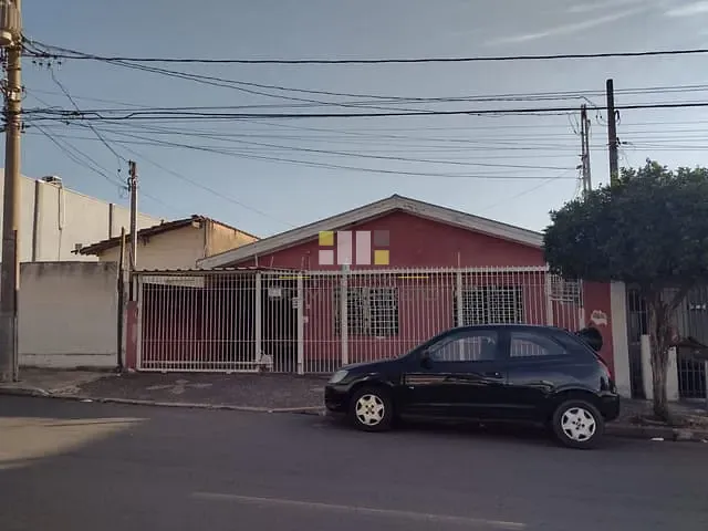 Casa com 300m² 3 quartos e 1 banheiro, à venda, no bairro Parque Franceschini em Sumaré