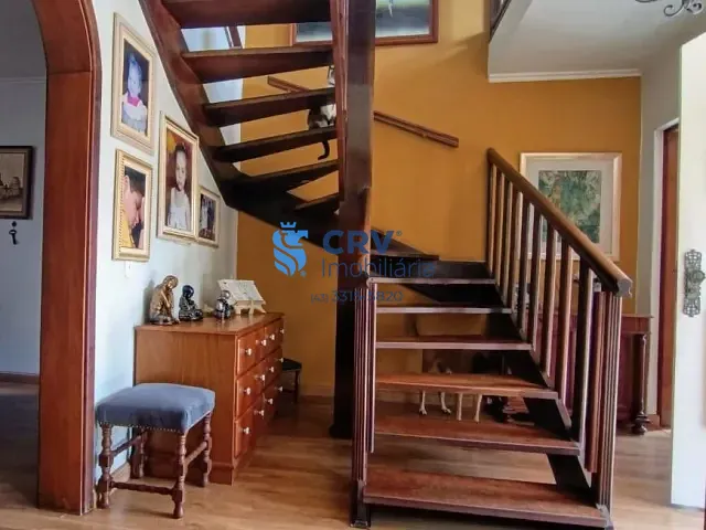 Casa com 291m² 3 quartos e 4 banheiros, à venda, no bairro Kennedy em Londrina