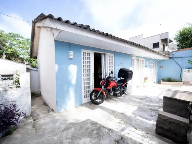 Casa 3 quartos e 1 banheiro, à venda, no bairro Augusta em Curitiba