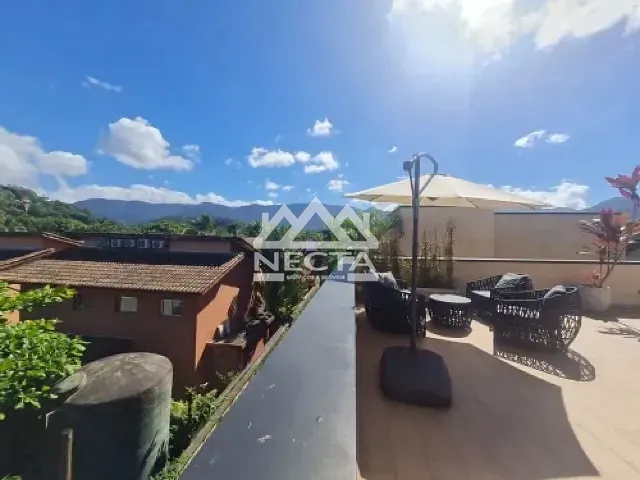 Casa 3 quartos e 4 banheiros, à venda, no bairro Camburi em São Sebastião