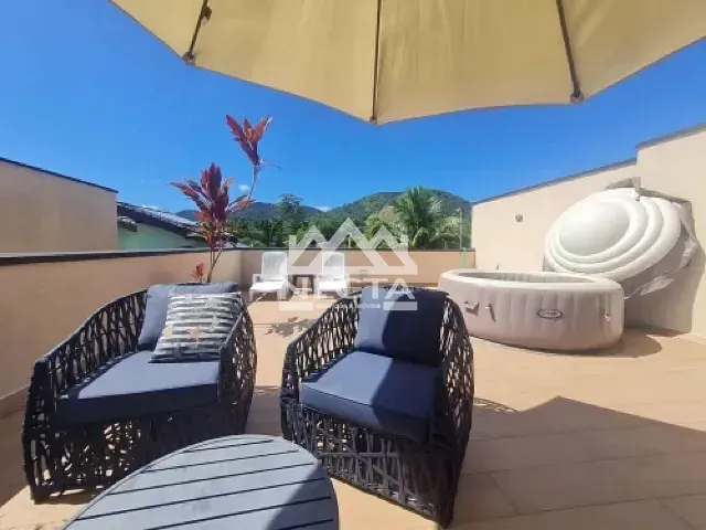 Casa 3 quartos e 4 banheiros, à venda, no bairro Camburi em São Sebastião