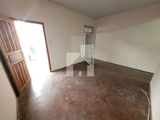 Casa com 180m² 2 quartos e 1 banheiro, à venda, no bairro Vila Joana em Jundiaí